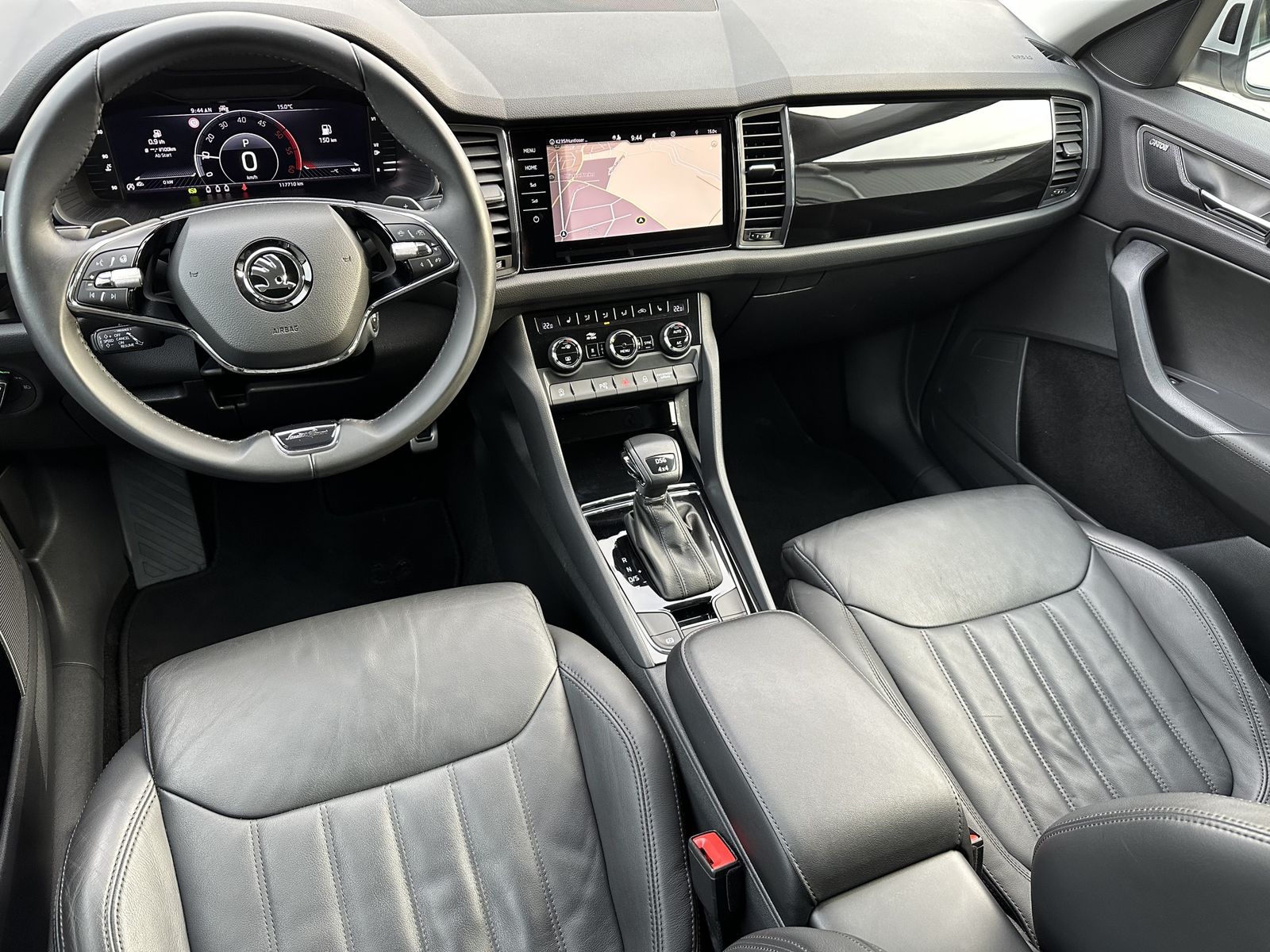 Fahrzeugabbildung SKODA Kodiaq 2.0 TDI DSG 4x4 L&K NAV+LED+AHK+360°+SHZ