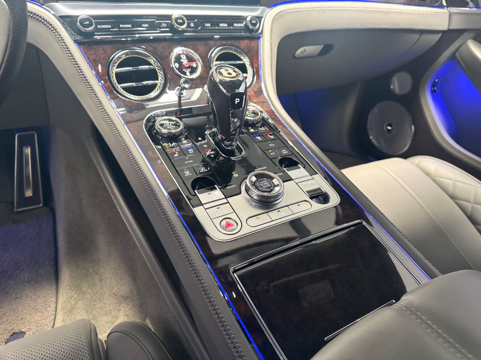 Bentley CONTINENTAL GT 6.0 W12 MULLINER B&O CARBON NIGHT foto 10