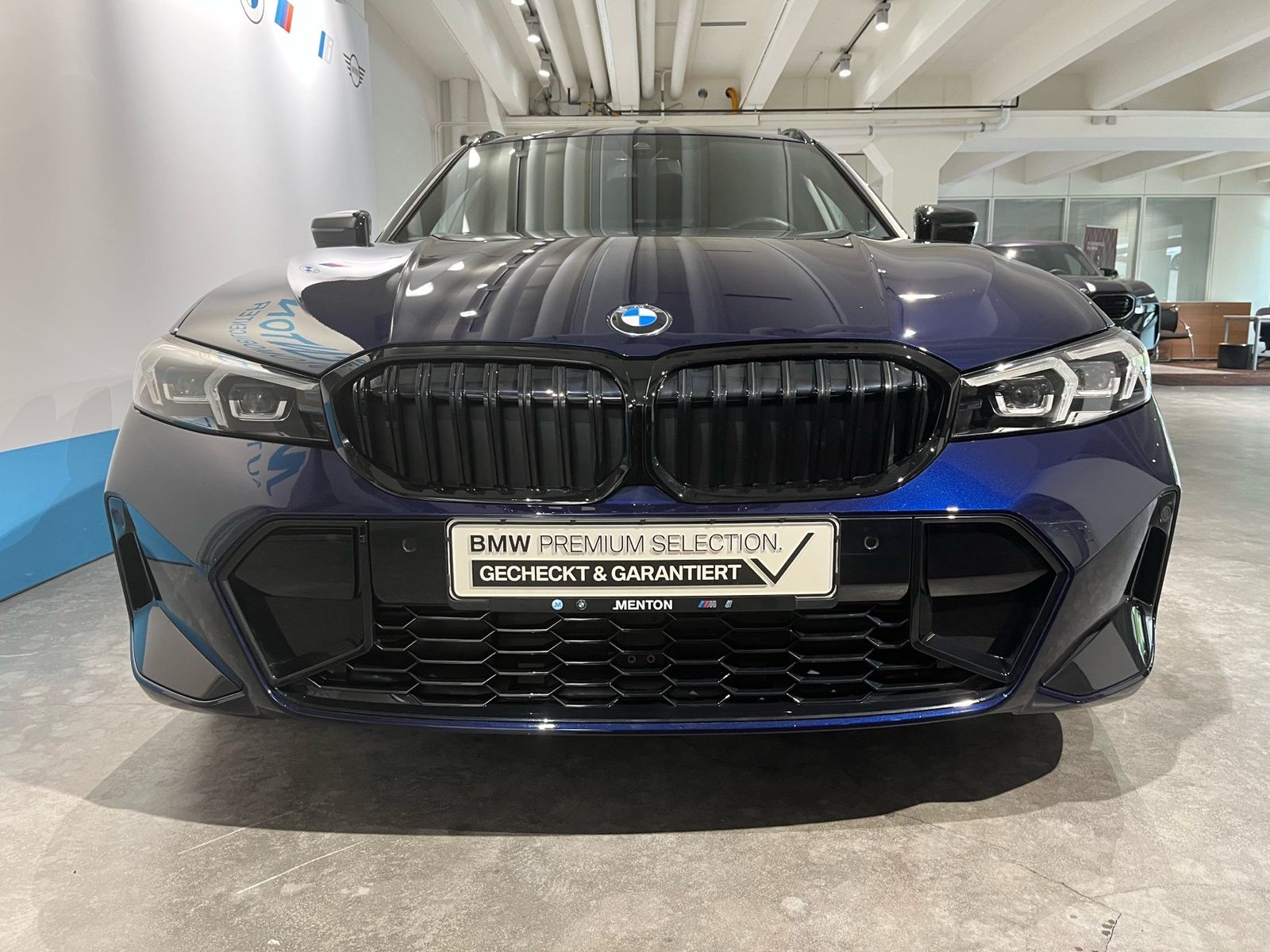 BMW 330i xDrive M Sportpaket AHK 19 Harman Amb.Lich foto 2