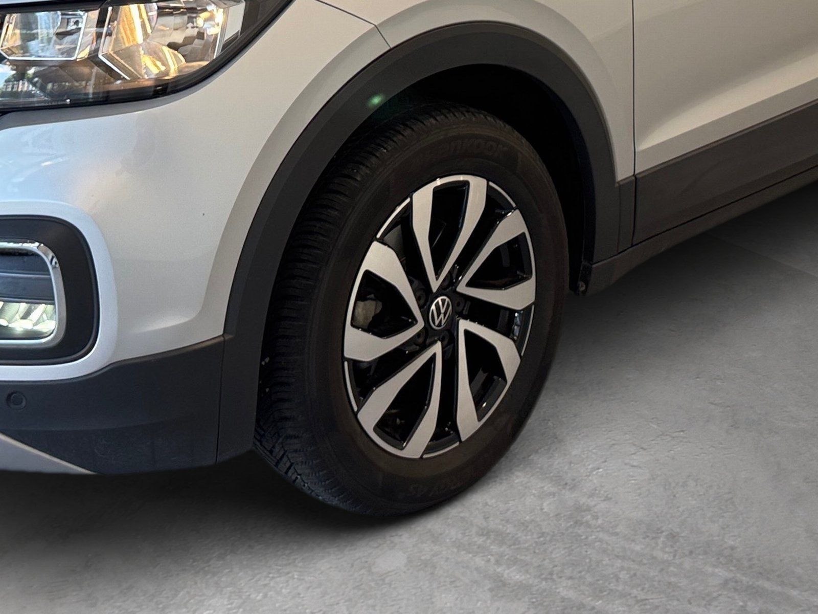 Fahrzeugabbildung Volkswagen T-Cross 1.0 TSI Active*Navi*Sitzh*Einparkhilfe