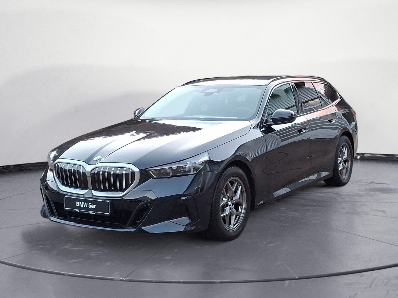 BMW 520d Touring MSport Innovationspaket AHK imagem 2