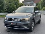 Volkswagen Tiguan Allspace Highline 4Motion 179PS/360°/LED - Volkswagen Tiguan Allspace: Highline