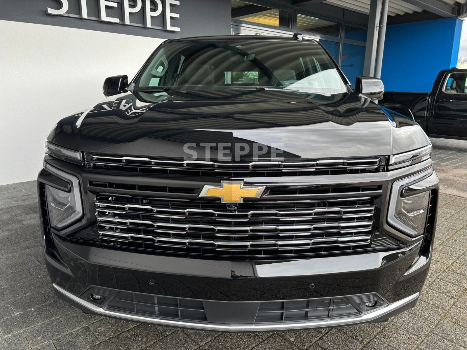 Chevrolet MY26 Suburban 6,2 High Country AHK  24" Luftfed.