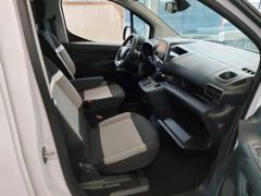 CITROEN Berlingo M 136 Shine*Matrix*SHZ*Navi*11 kW OBC*