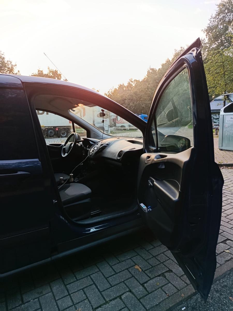 Ford Transit Courier