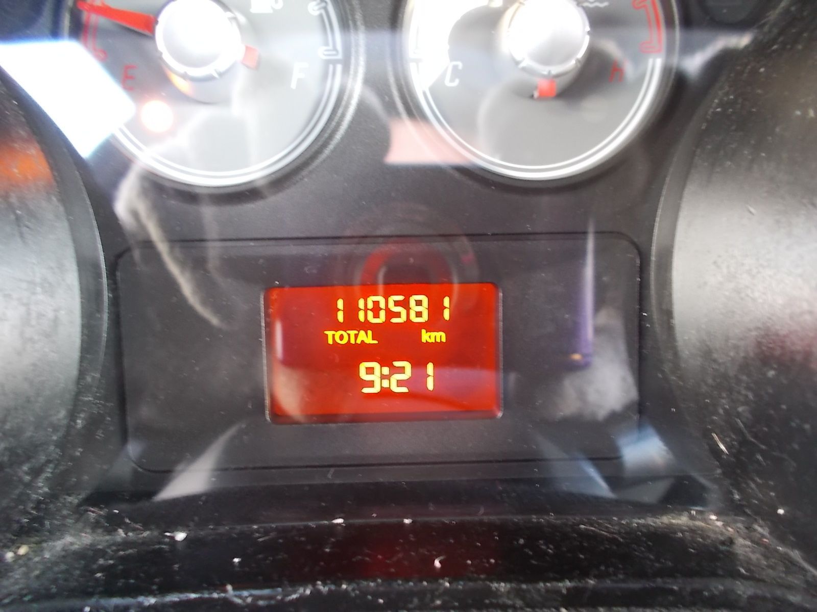 Fahrzeugabbildung Fiat Punto EVO 1.2 8V Active + Klima wenig Kilometer