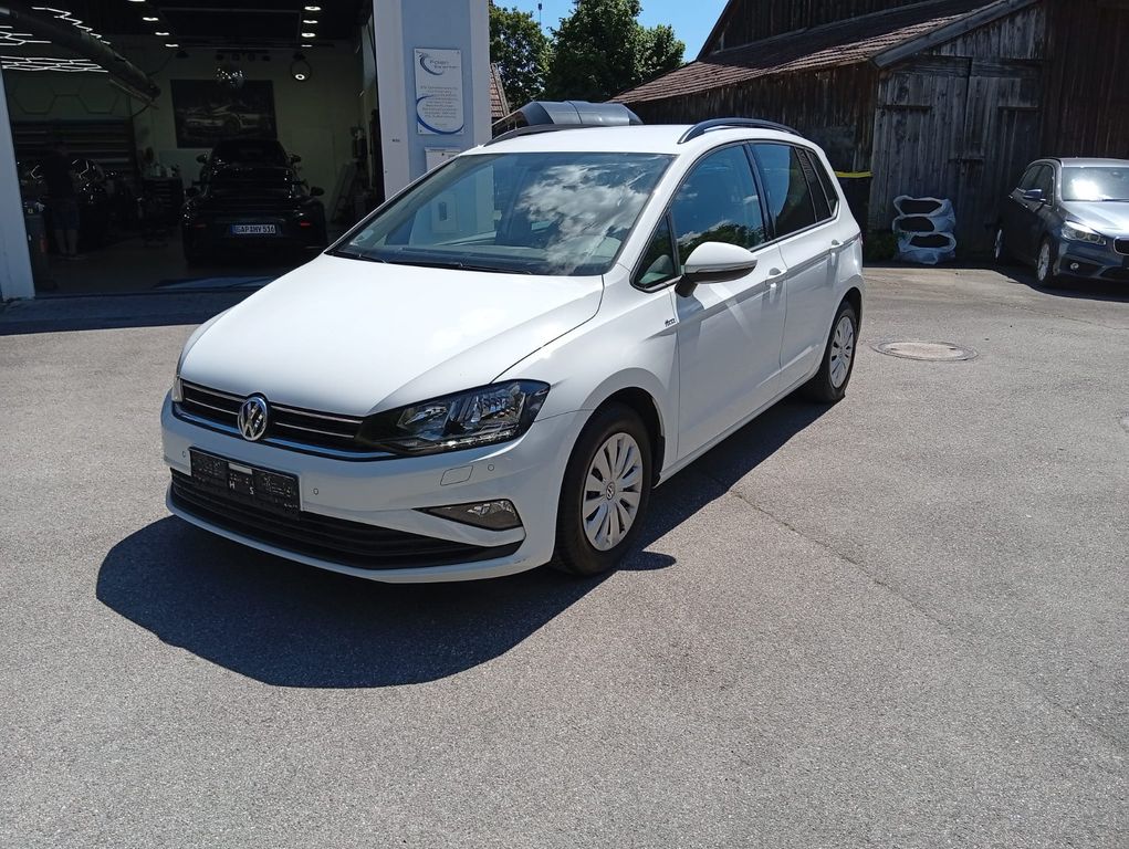 Image of Volkswagen Golf Sportsvan