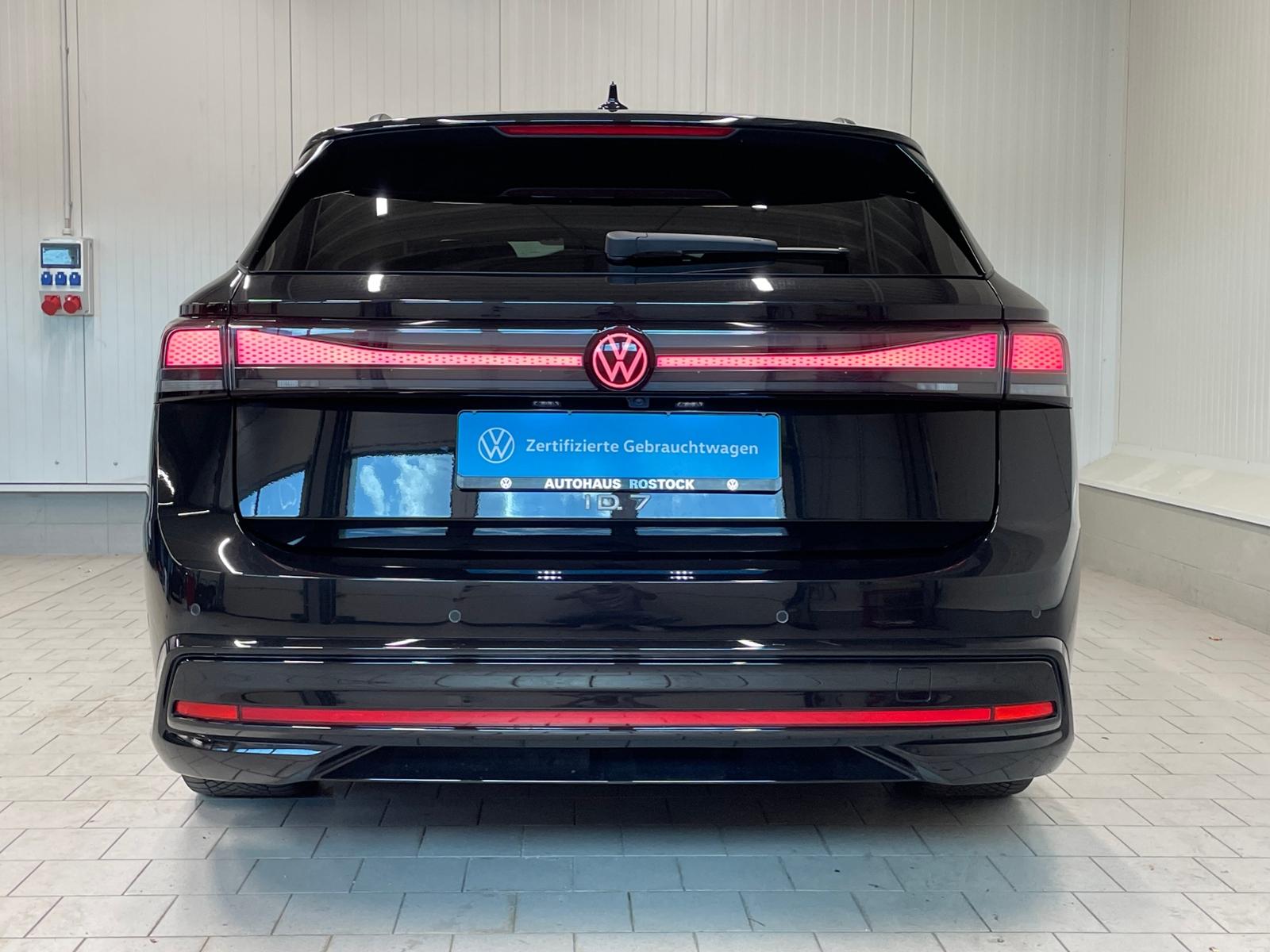 Volkswagen ID.7 Tourer Pro 77kWh AHK WÄRMEPUMPE IQ.LIGHT
