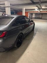 BMW 320 Hybrid - M Sportpaket, M Sportsitze, Carbon - BMW 320 mit Hybrid-Antrieb: Limousine, Automatik