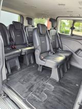 Ford Tourneo Custom 320  - Ford Tourneo mit Diesel-Antrieb: Automatik