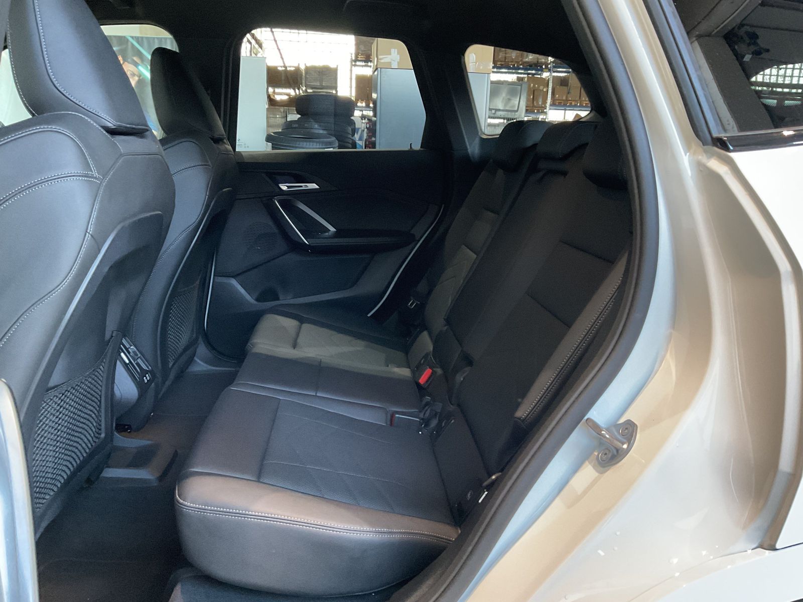 Fahrzeugabbildung BMW X1 sDrive18d SAV M Sportpaket DAB LED AHK Shz