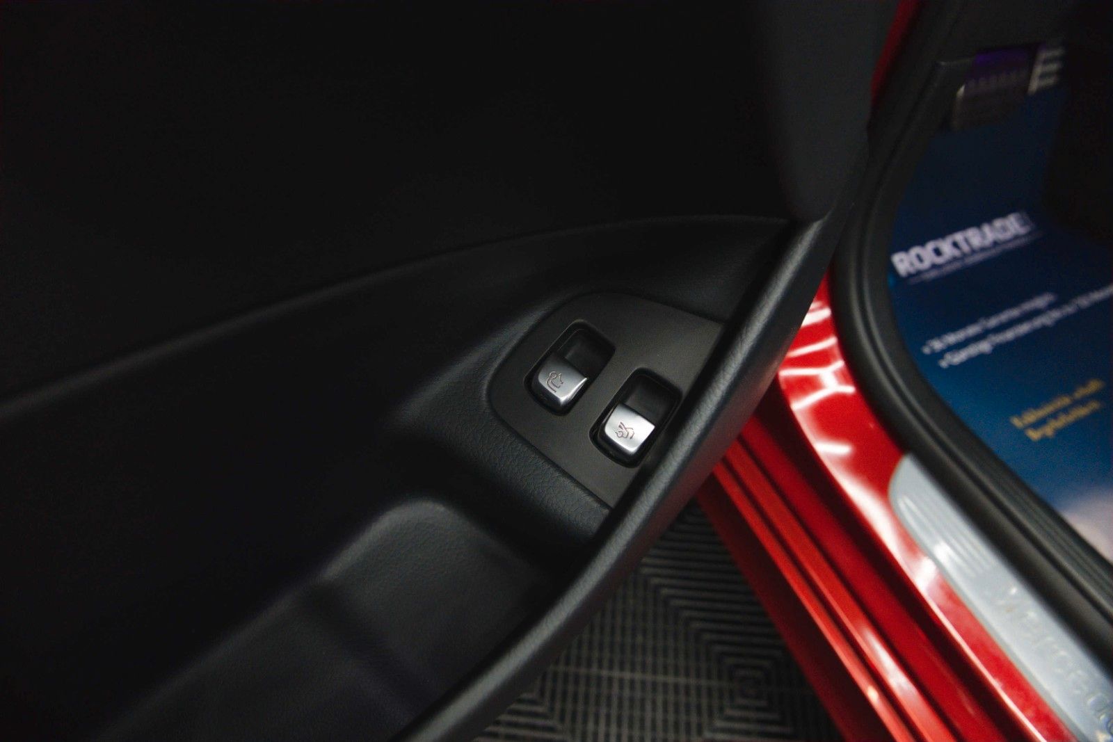 Fahrzeugabbildung Mercedes-Benz E 400d T 4Matic AMG Night-Paket ACC Widescreen