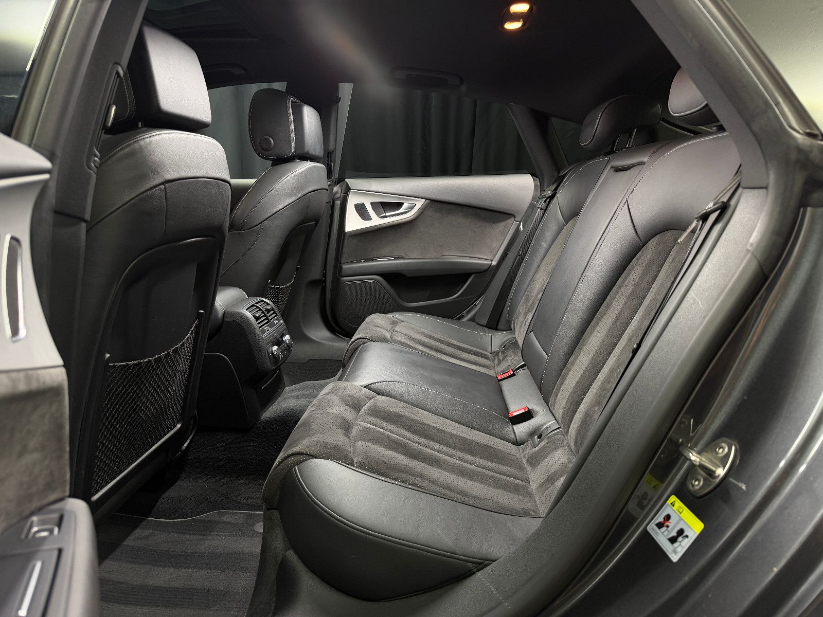 Fahrzeugabbildung Audi A7 Sportback 3.0 TDI quattro |S-LINE|HuD|PANO