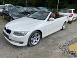 BMW E93 320 Baureihe 3 Cabrio 320d - BMW: E93