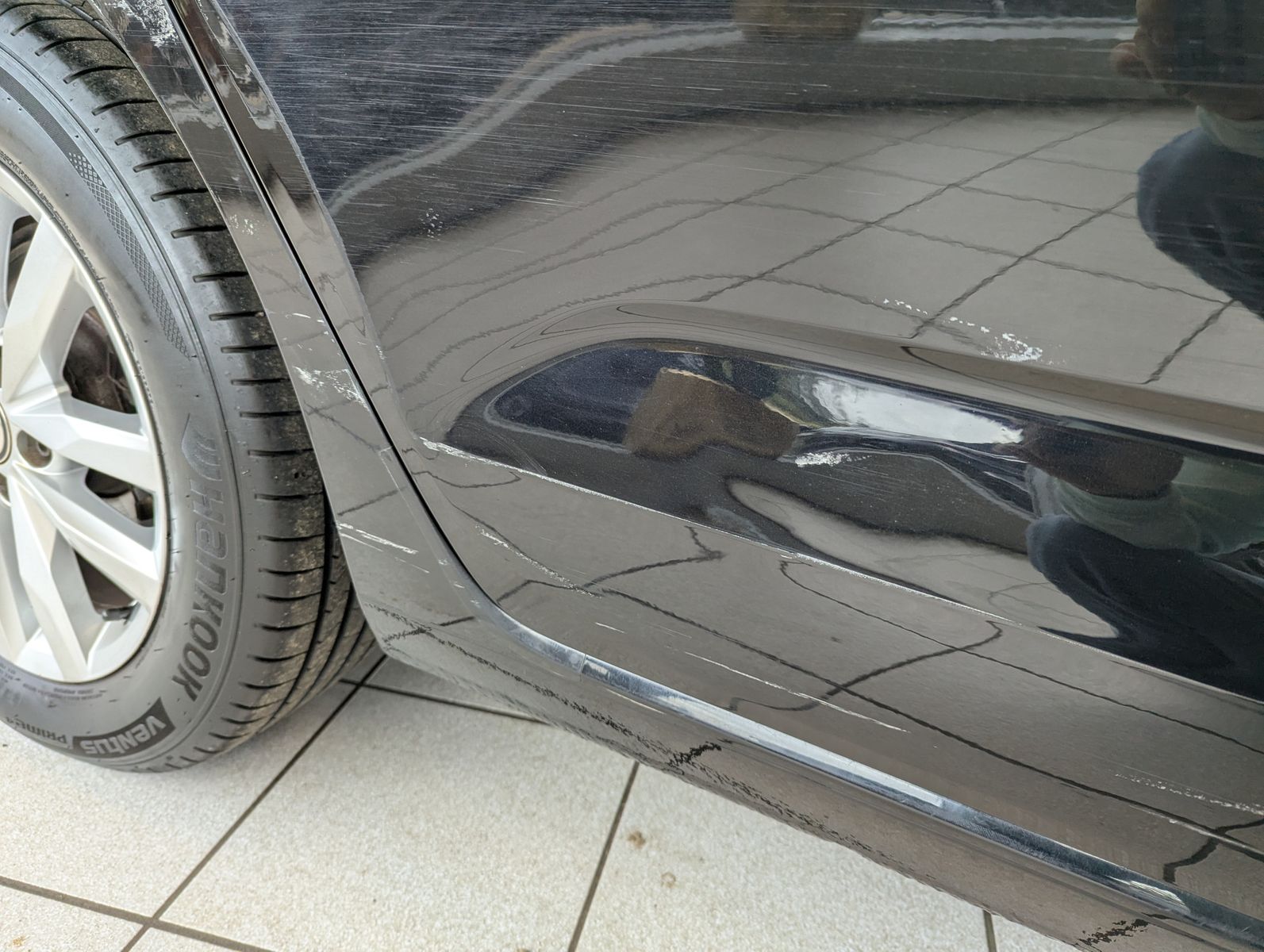 Fahrzeugabbildung Volkswagen Touran 1.4 TSI DSG Comfline 7-Sitze Navi