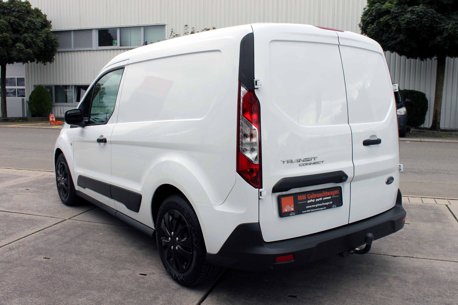Fahrzeugabbildung Ford Transit Con. 220 L1 Kasten Trend ACC PDC KAM AHK
