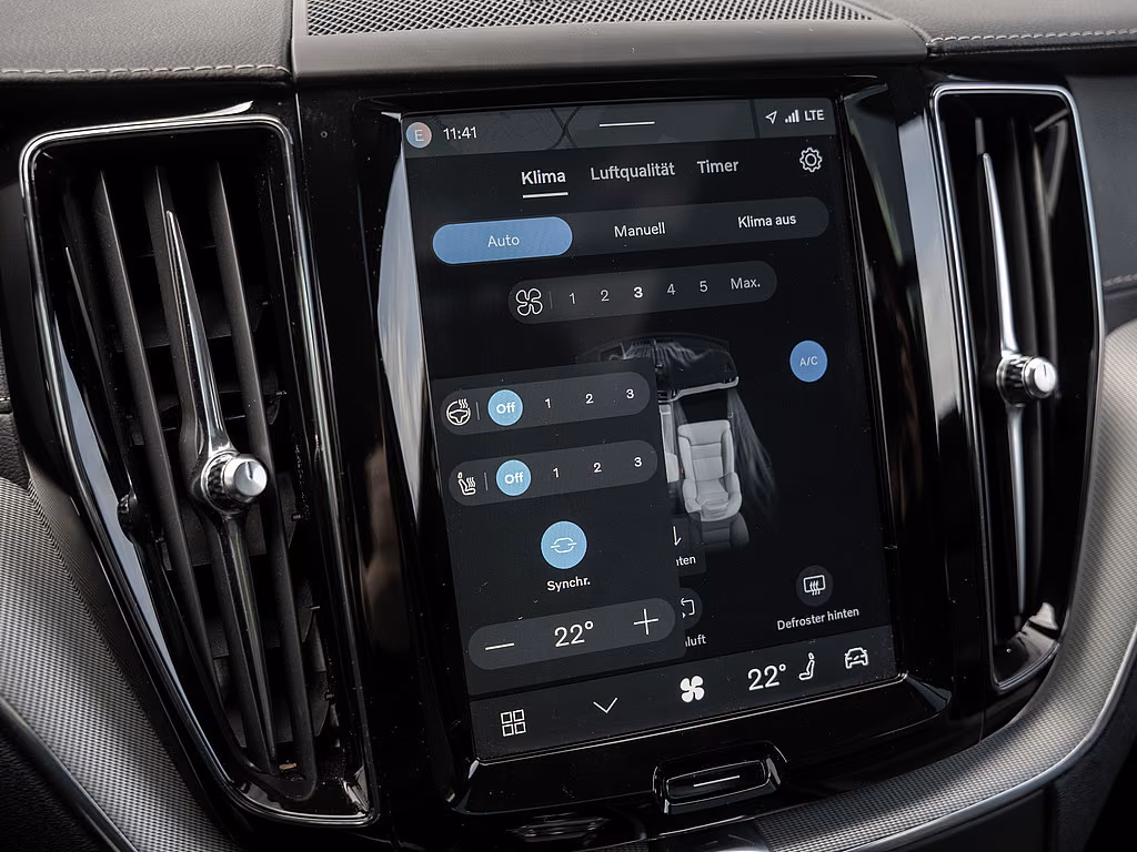Volvo XC60 B5 AWD Ultimate Dark, миниатюра 13