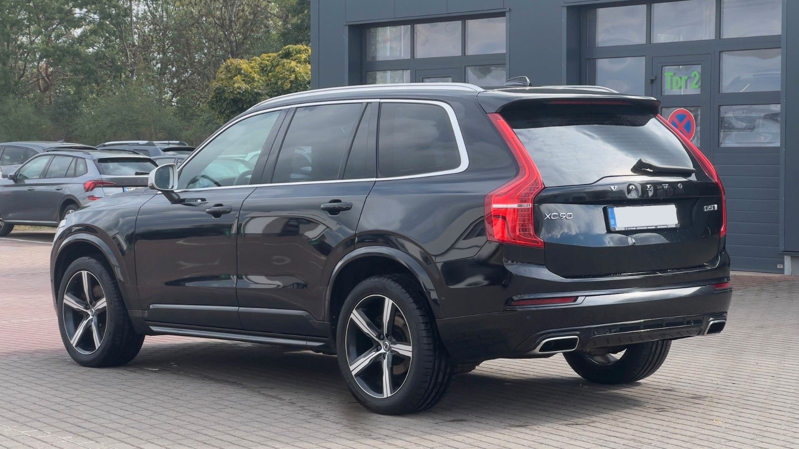Fahrzeugabbildung Volvo XC90 D5 R-Design*LED*LUFT*CAM*7Sitze