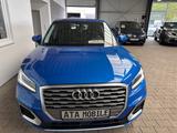 Audi Q2 design,Vollleder,NAVI,KAMERA,SCHECKHEFT,LED - blaue Audi Q2
