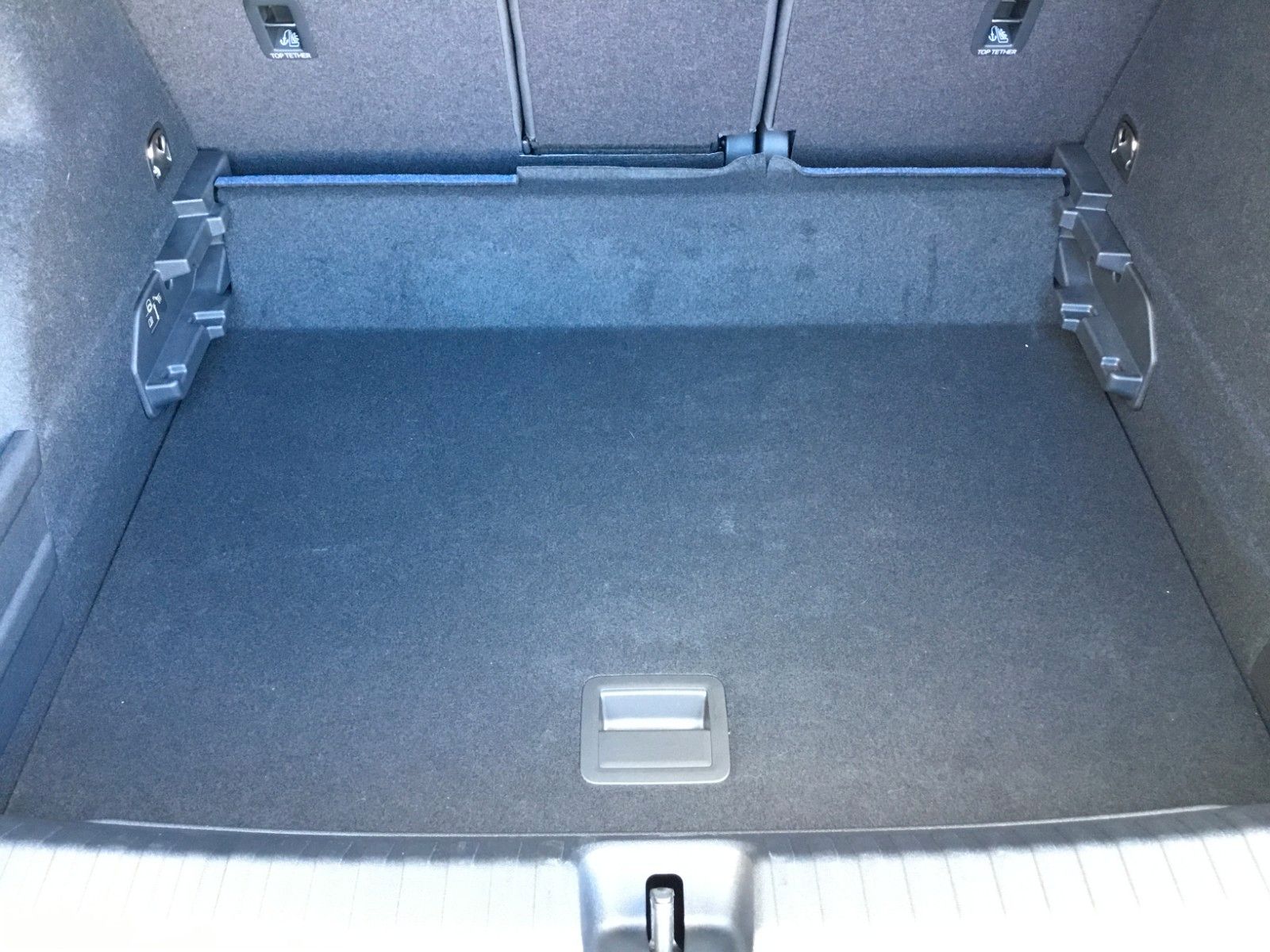 Fahrzeugabbildung CUPRA Terramar 2.0 TSI DSG 4Drive+Matrix+AHK+Pano+360°
