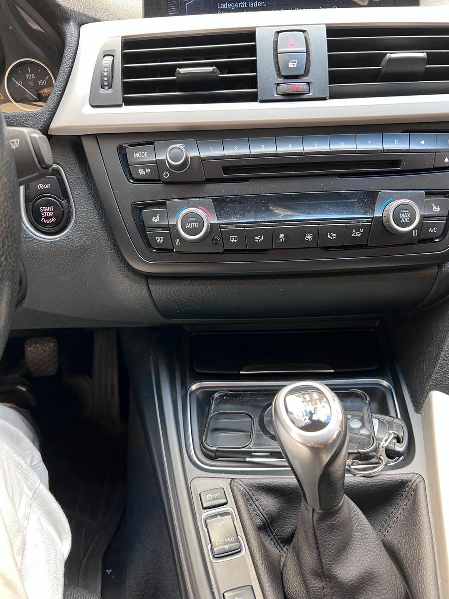 BMW 318 2014 — photo 10