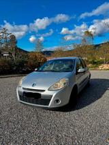 Renault Clio mit AHK, HU neu - Renault Clio Gebrauchtwagen in Freiburg