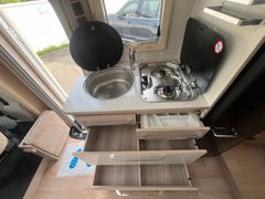 Rapido 650F*elk. Queenbett*Wechselrichter*Solar*