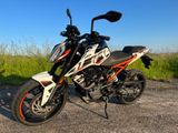 KTM Duke 125