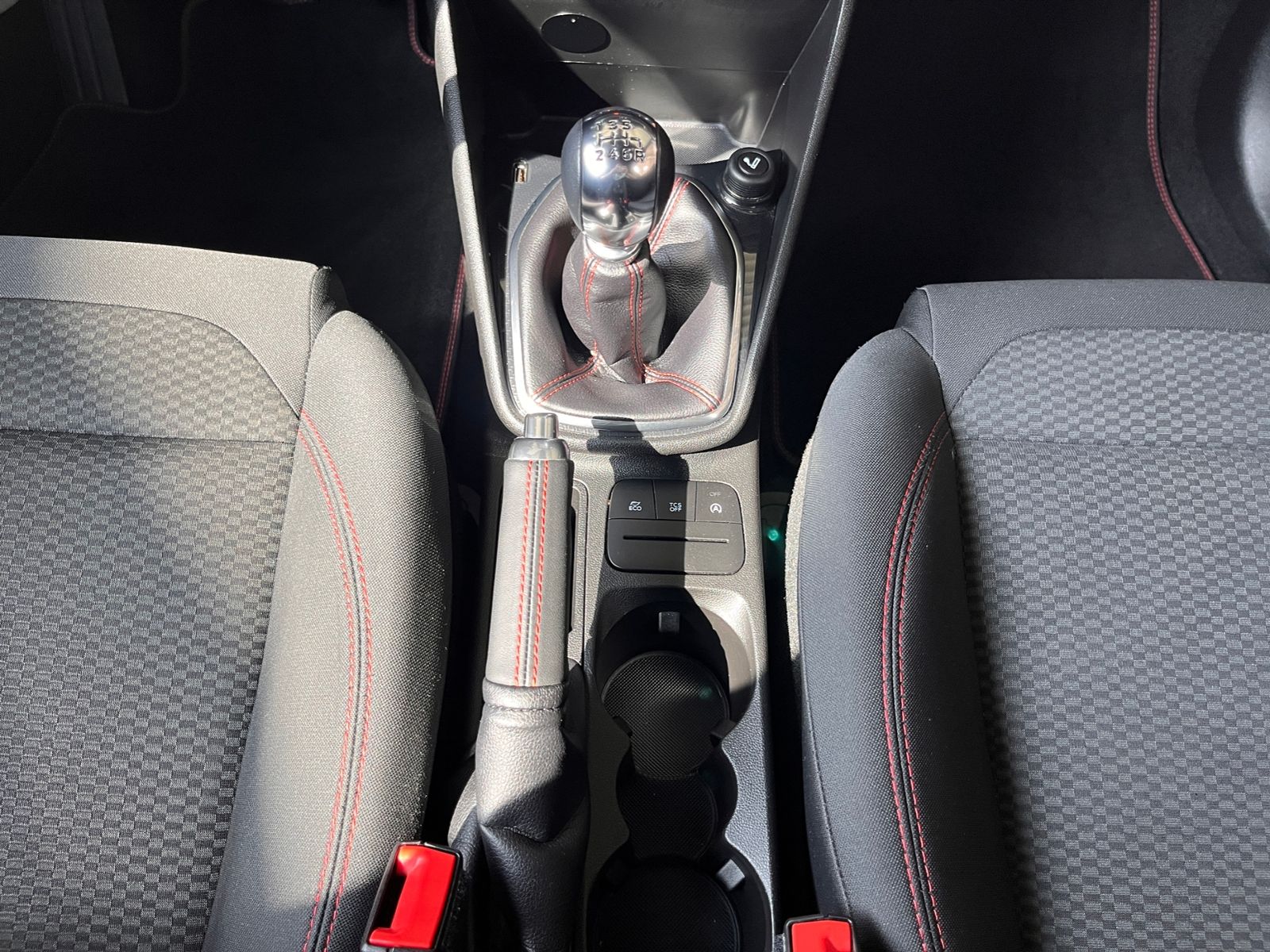 Fahrzeugabbildung Ford Fiesta ST-Line KLIMA NAVI ALU