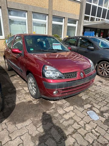 Renault Clio neu tüv