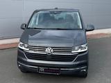 Volkswagen T6.1 Multivan Comfortline 4M ACC KAMERA SITZHZ - Volkswagen T6 Multivan mit Diesel-Antrieb: Van