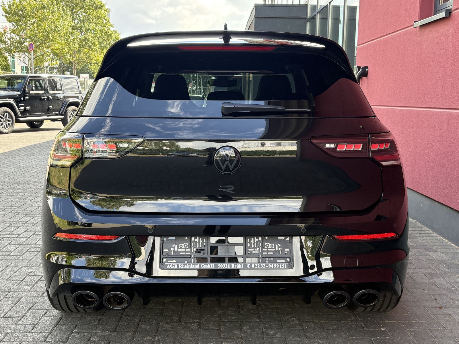 Volkswagen GOLF VIII R 2.0 TSI 4MOTION BLACK EDITION LEDER foto 10