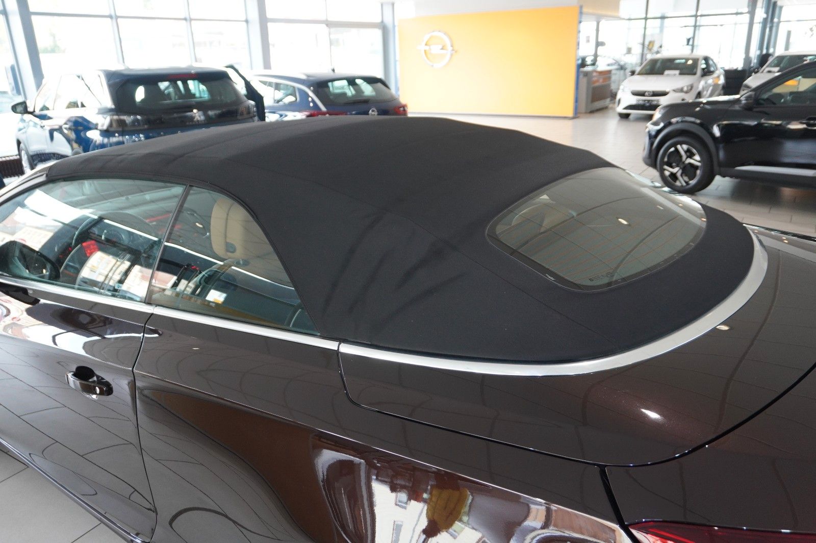 Fahrzeugabbildung Opel Cascada 2.0D ACTICE NAVI/LED/KAMERA/SPORT/SHZ