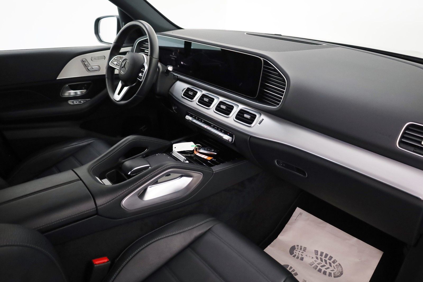 Fahrzeugabbildung Mercedes-Benz GLE 350de 4M Leder,Navi,LED,SH,Park Paket,360°