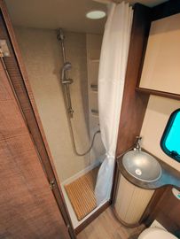 Fahrzeugabbildung XGO Dynamic 27 - 9G AUTOMATIK 140PS + 6 SCHLAFPLÄTZE