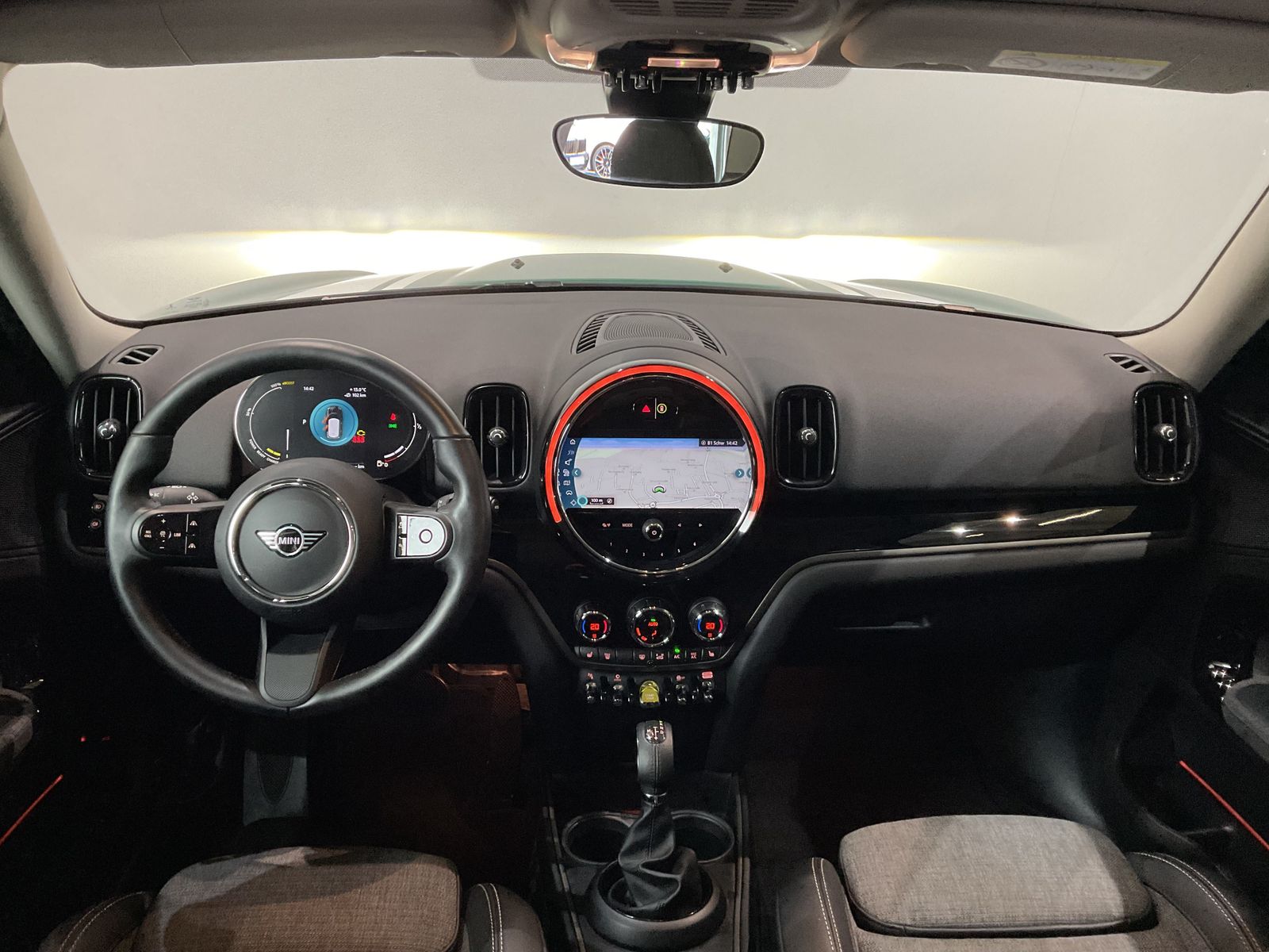 Fahrzeugabbildung MINI Cooper SE ALL4 Countryman ACC Rückfahrkamera