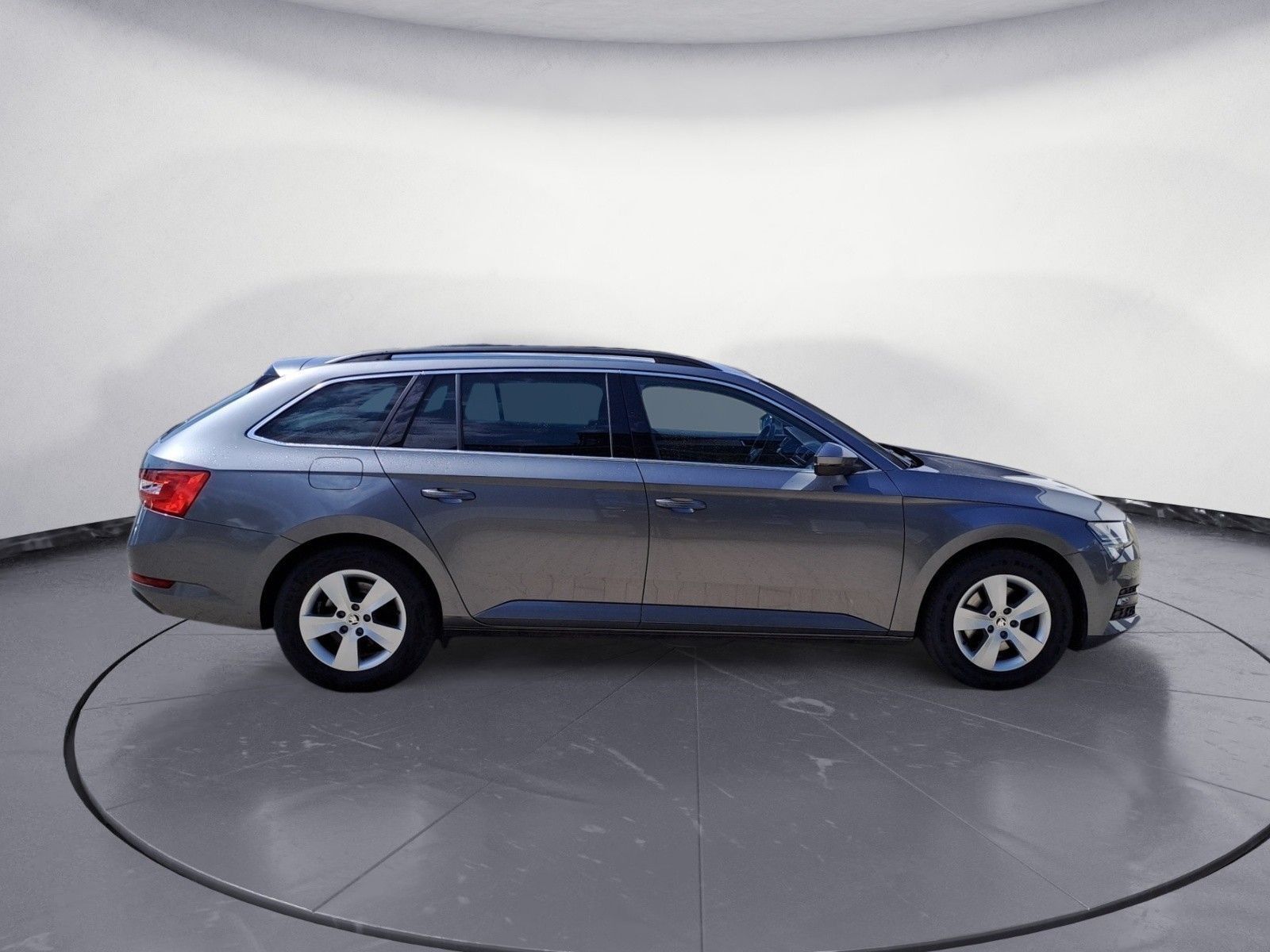 Skoda Superb - Bild 5