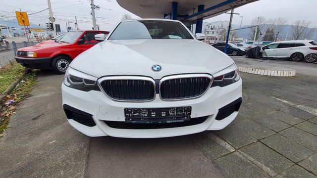 BMW 530 Baureihe 5 Lim. 530 e xDrive M Sport