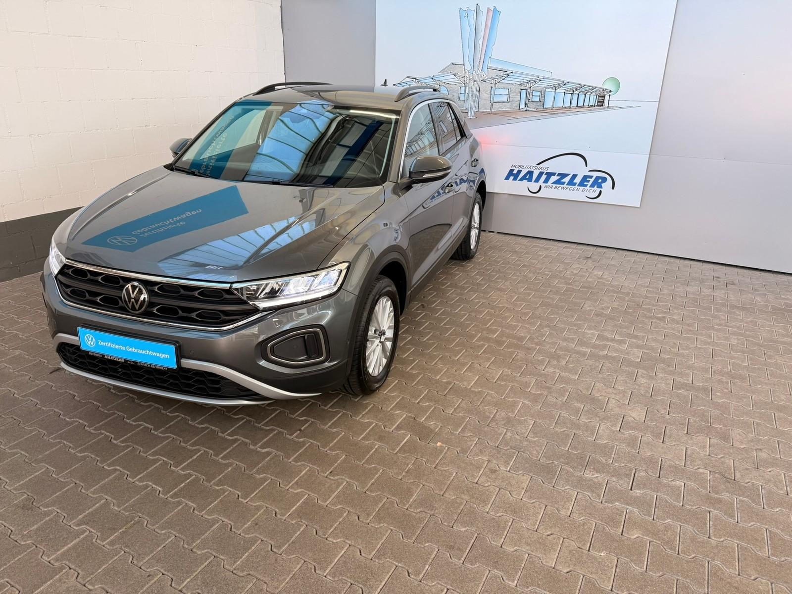 Volkswagen T-Roc Life 1.5 TSI DSG AHK + Kamera + Navi + ACC