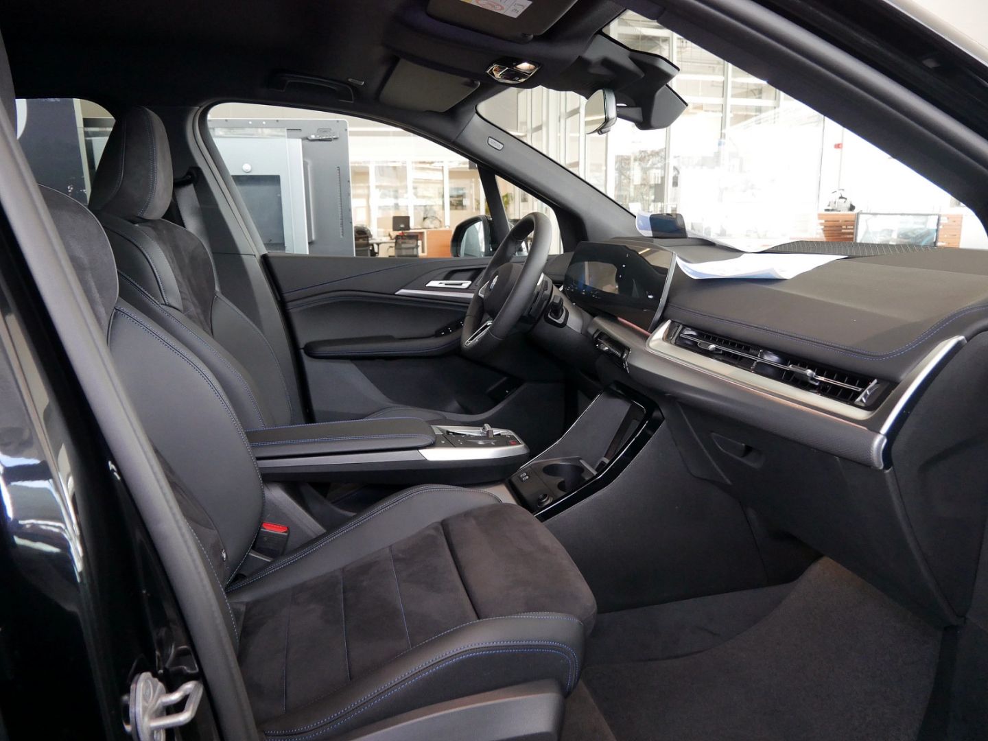 BMW 218 - Bild 7