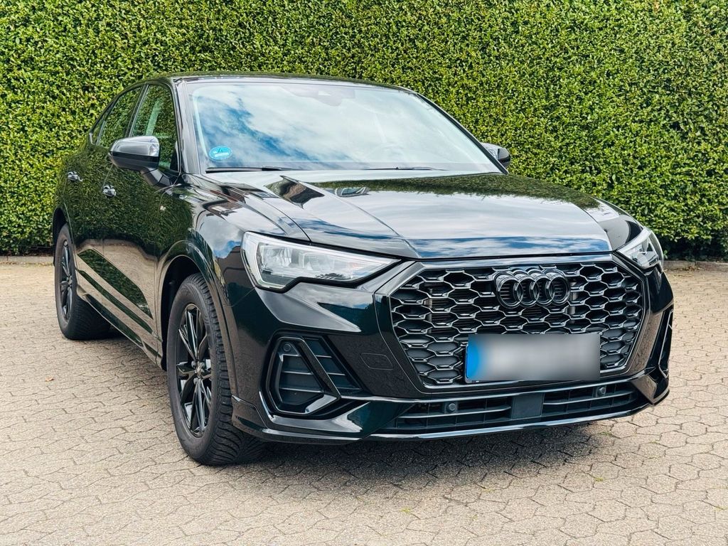 Image of Audi Q3