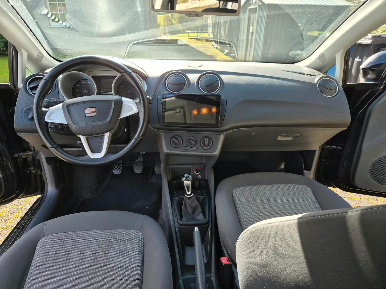 Seat Ibiza 2011 — photo 7