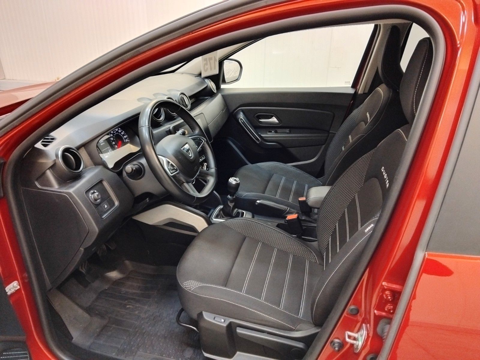 Dacia Duster (08/2022, Benzin)