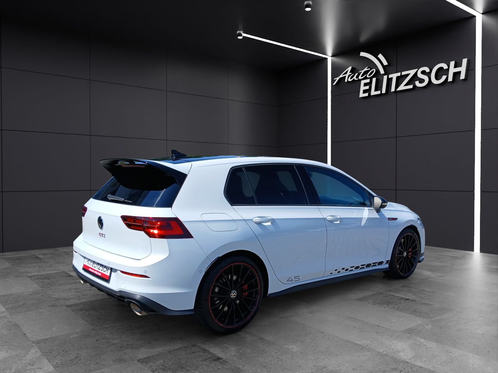 Fahrzeugabbildung Volkswagen Golf VIII GTI Clubsport Matrix Navi Leder Pano A