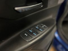 JAGUAR XE 2.0 d / R-Sport / 1.H / NUR. 89.tKM/ GARANTIE