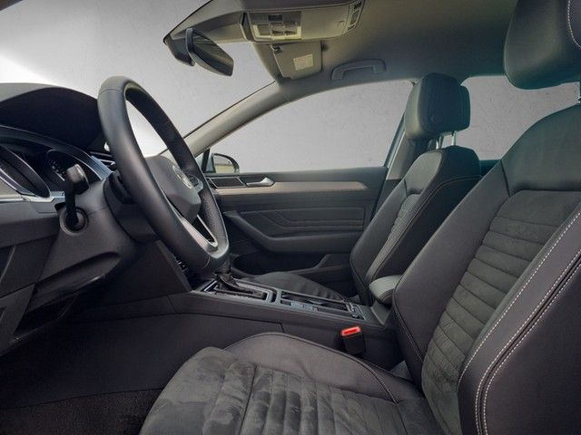 Fahrzeugabbildung Volkswagen Passat Variant TDI Elegance DSG Matrix AHK Navi