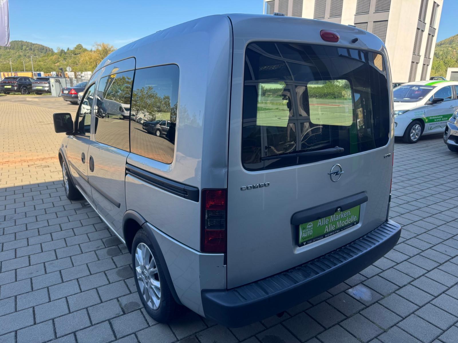 Opel Combo 2011 — photo 5