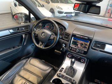 Volkswagen Touareg V6 TDI 4-MOTION *NAVI*LEDER*DAB*KAM*