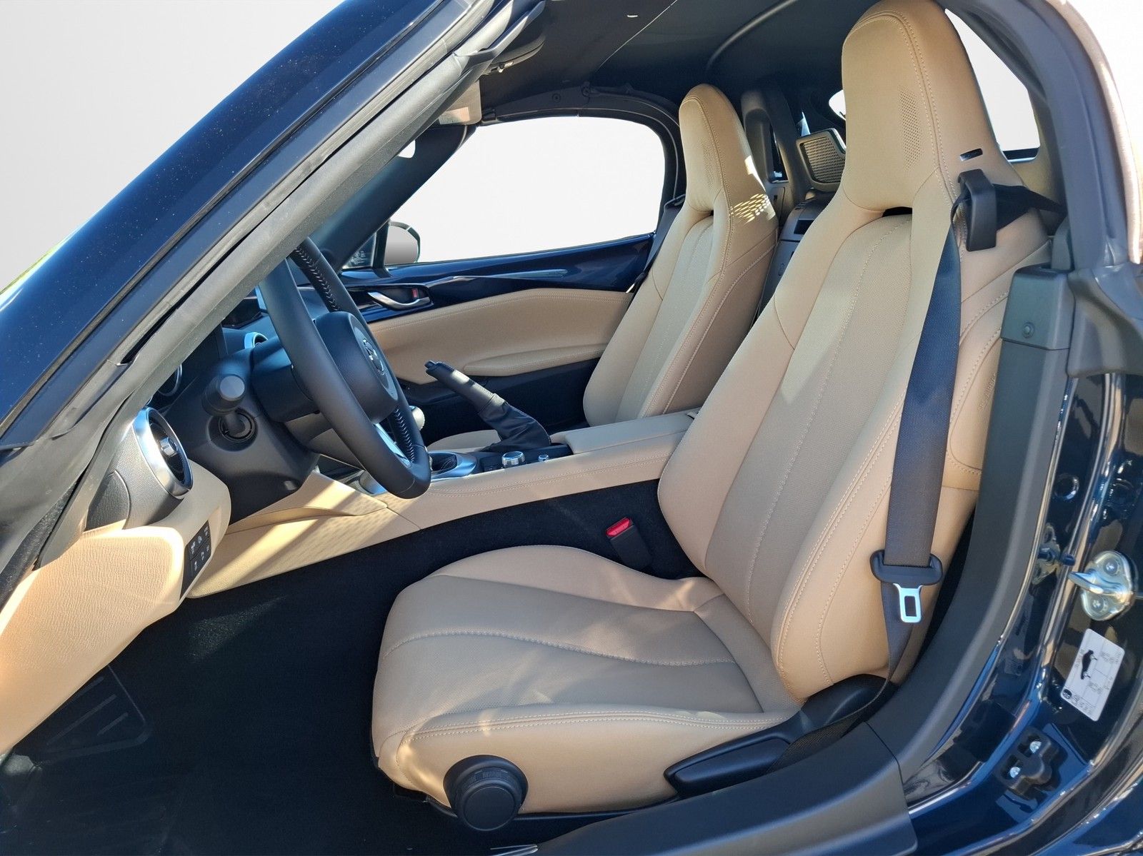 MAZDA MX-5 1.5L SKYACTIV-G 132PS Kazari - Image 9