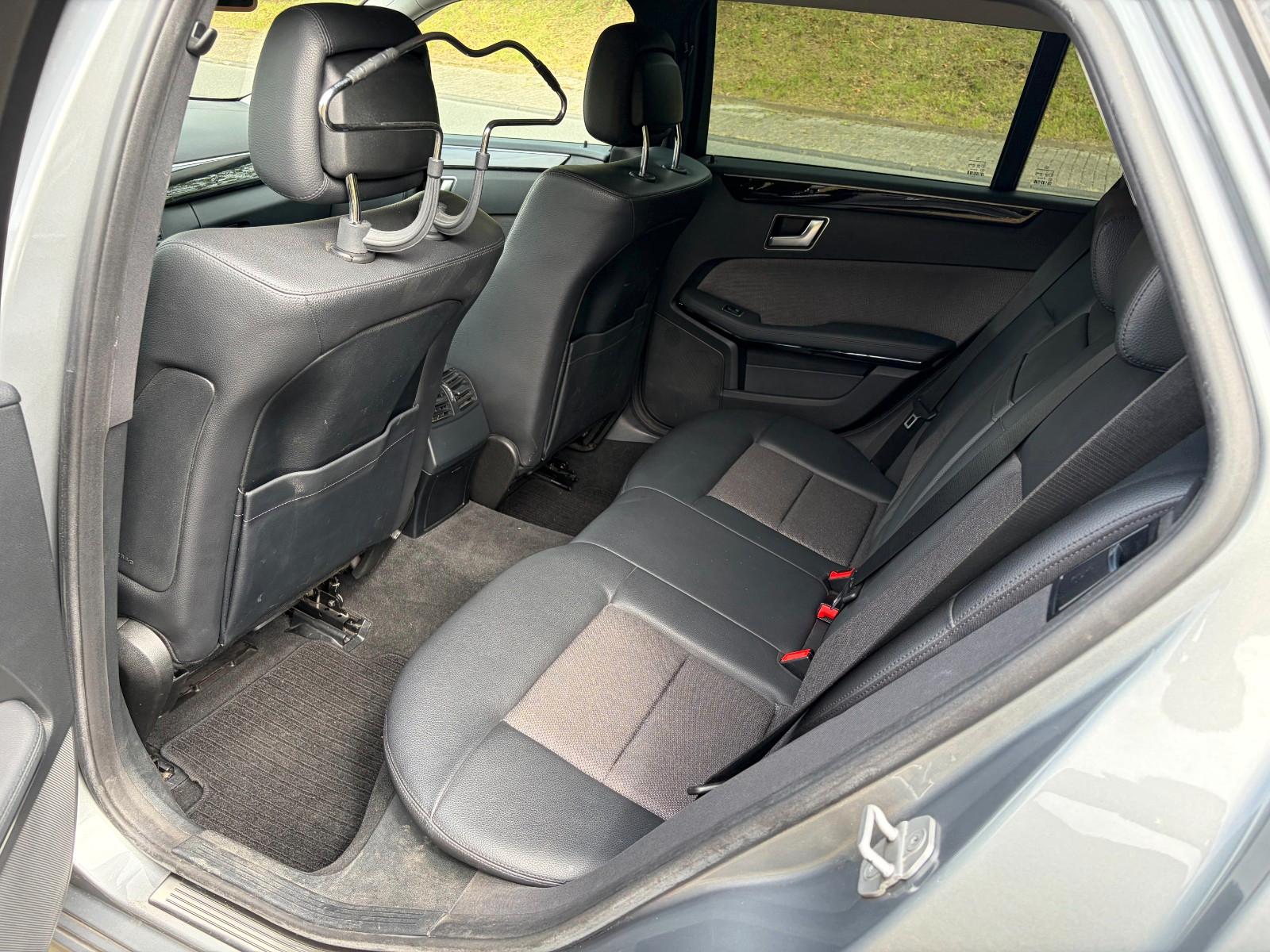 Mercedes-Benz E 220 E T-Modell E 220 CDI BlueEfficiency